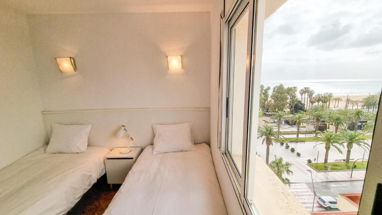 Fantastic Sea View On The Beach Salou Exterior photo